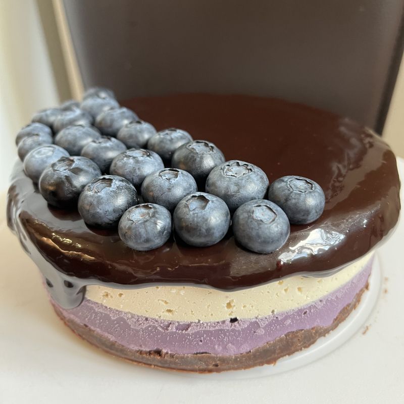 Черничный чизкейк с шоколадным кремом