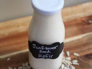 Кефир из семечек подсолнуха (заправка для салатов)