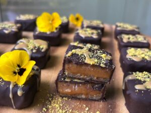 Миндальный сникерс с лимоном